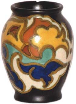 Stuart Lonsdale Explains the History and Design of Gouda Pottery